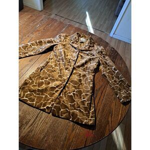Small Real Comfort Faux Giraffe Print Long Sleeve Button Front Coat Jacket
